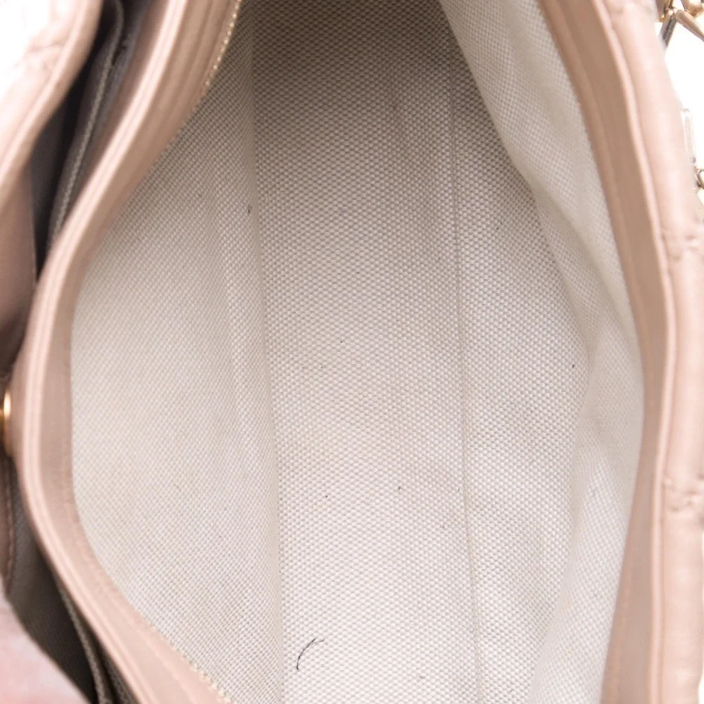 Beige Chanel Tote​​​​​​​​​​​